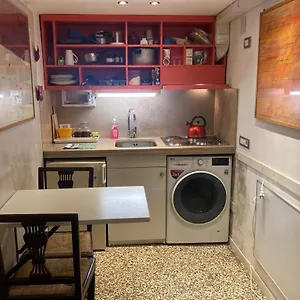 https://san-marco-orange-nest.hotelinveneto.com